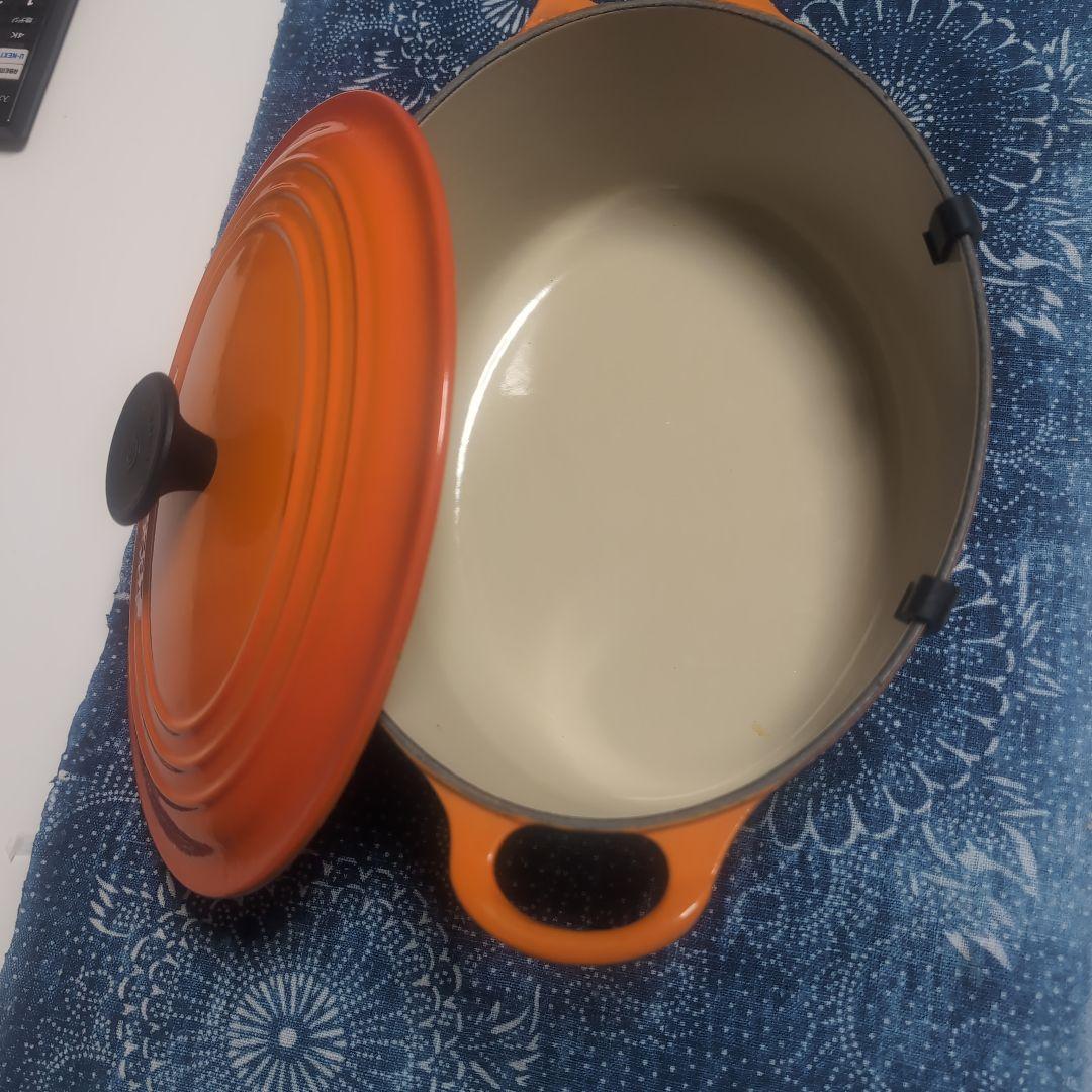 Le Creuset 両手鍋 オレンジ 約24cm - メルカリ
