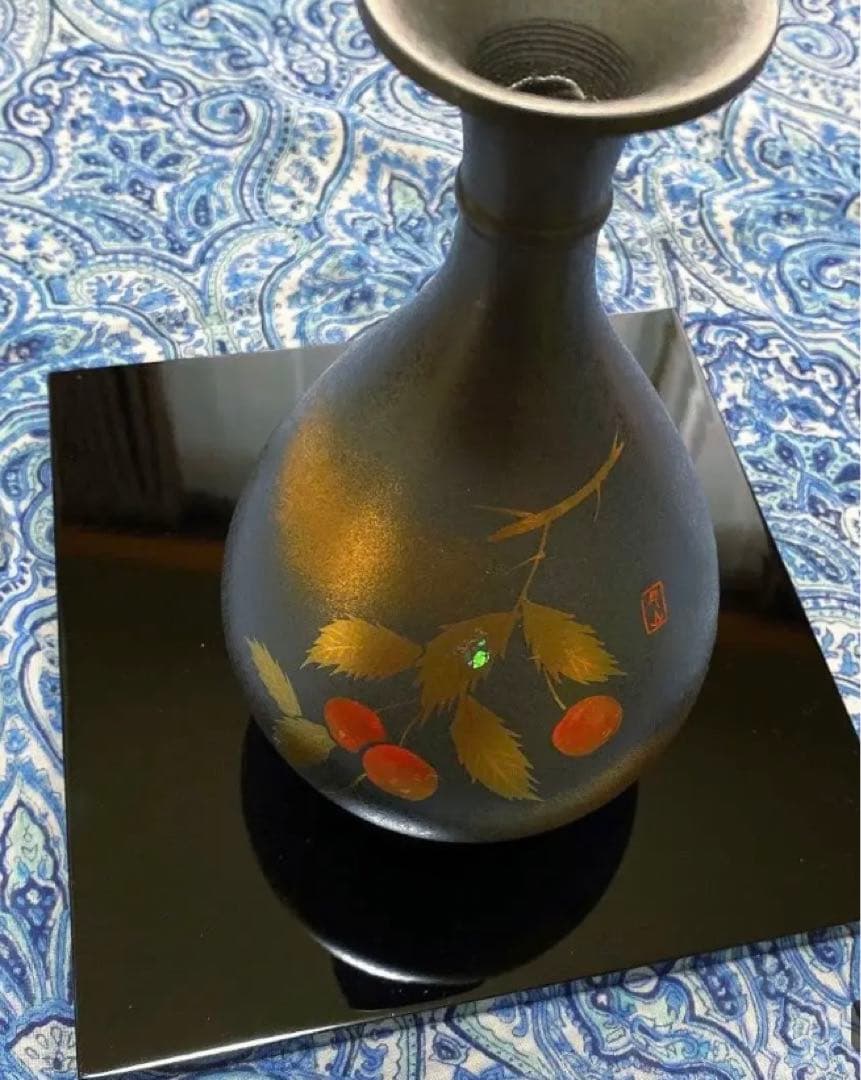 金運爆上げ　風水最高！門外不出品　1点物　漆塗台座付き　特殊朱銅製壺花瓶　月山釜