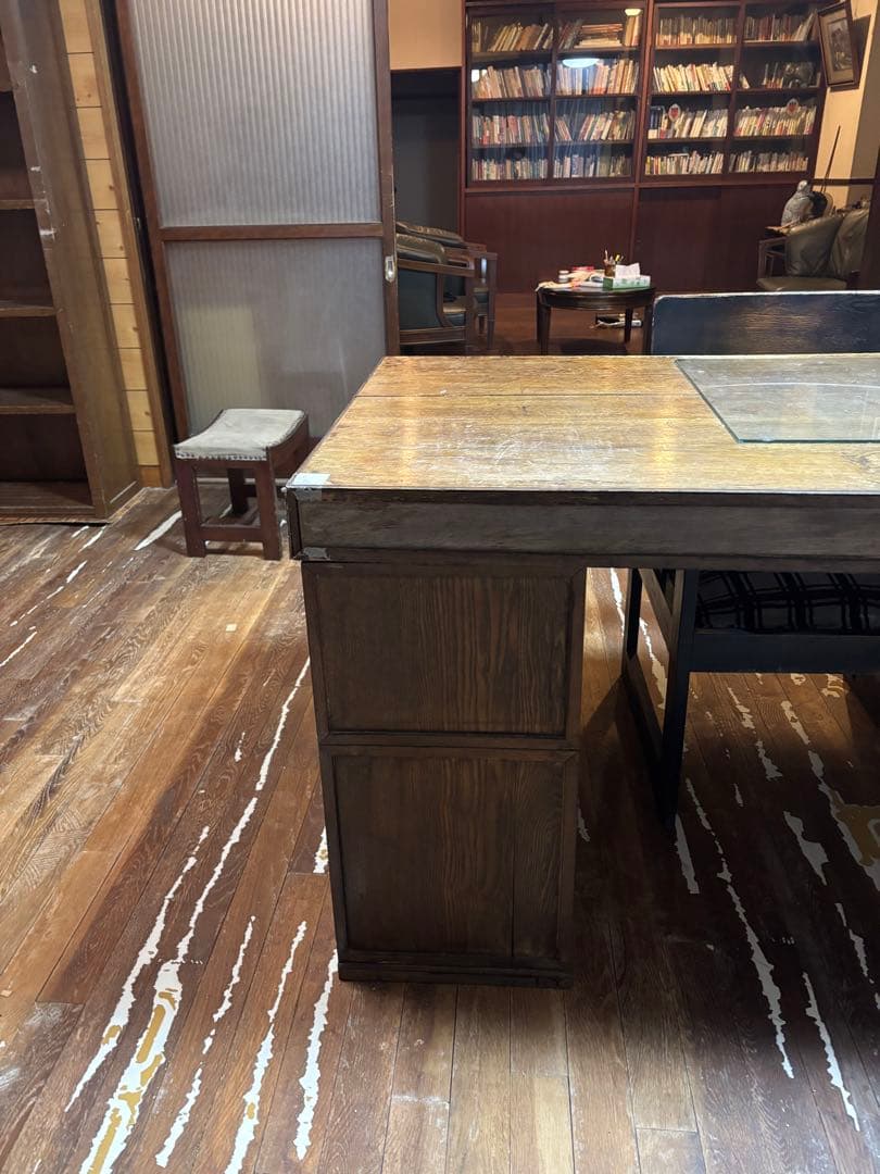 昭和レトロ　85年前のデスク