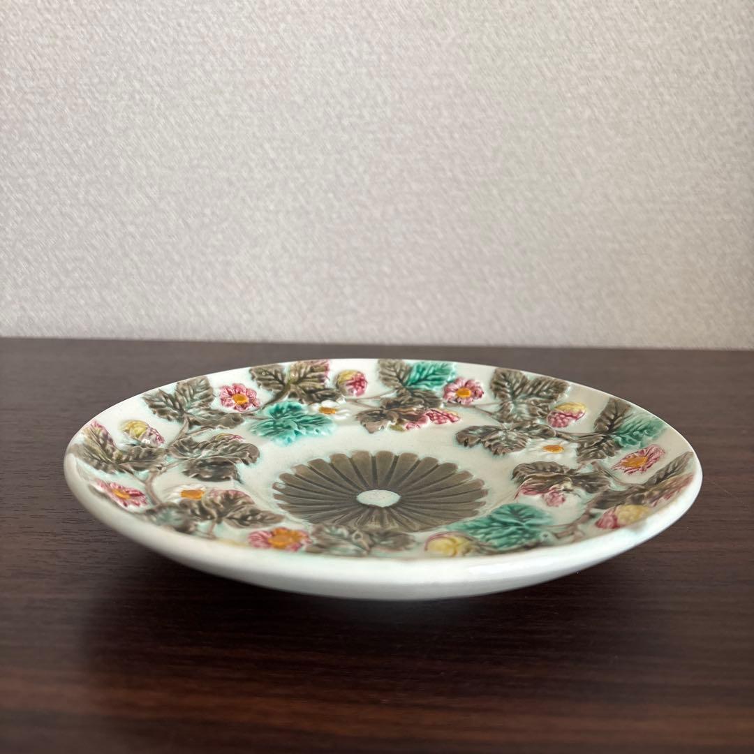 超希少】ウェッジウッド マジョリカ いちご＆蔓 プレート - メルカリ