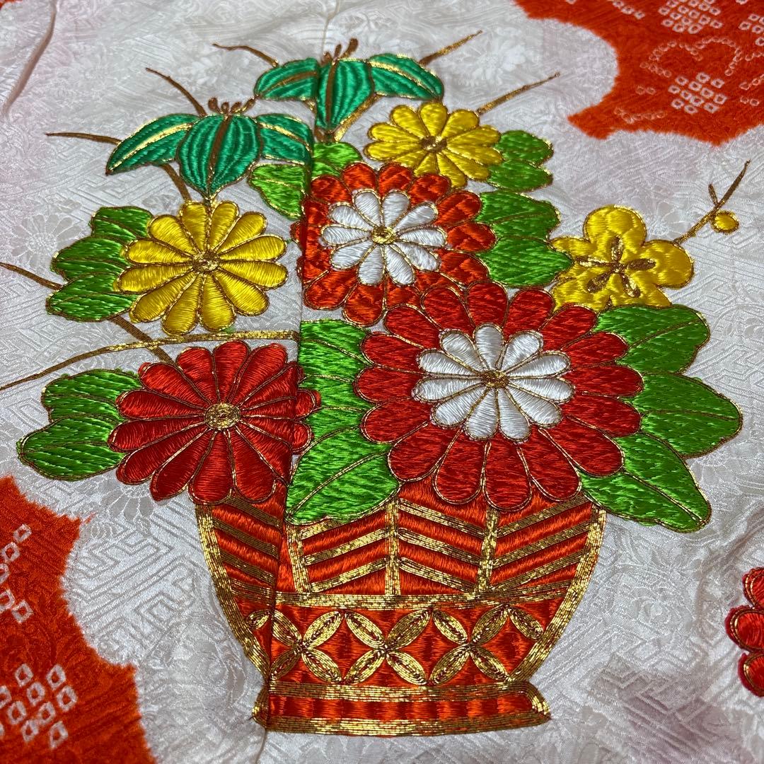 167 絞り　正絹　朱色×刺繍　疋田　着物+長襦袢　7歳　七五三　四つ身