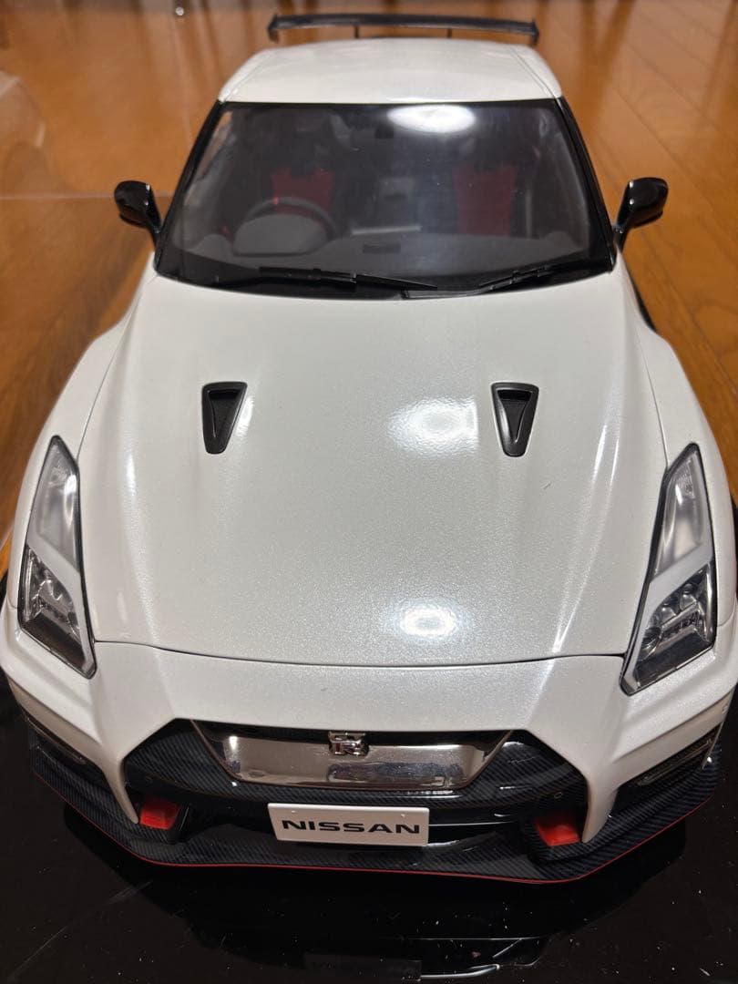 Deagostini 1/8白色の日産GTR R35 - メルカリ