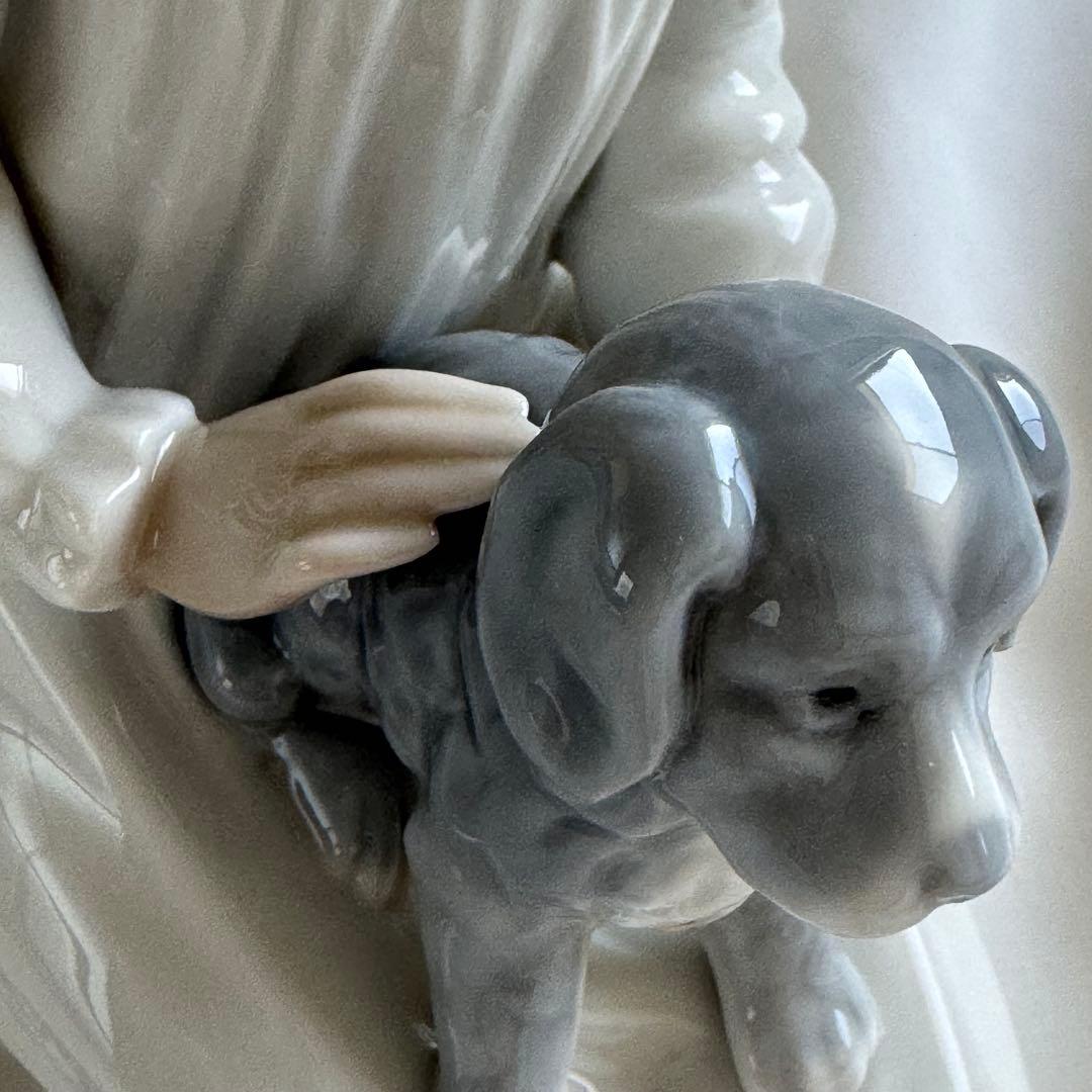 ヴィンテージ　LLADRO/リヤドロ　NAO/ナオ 『 子犬を抱いた女の子 』
