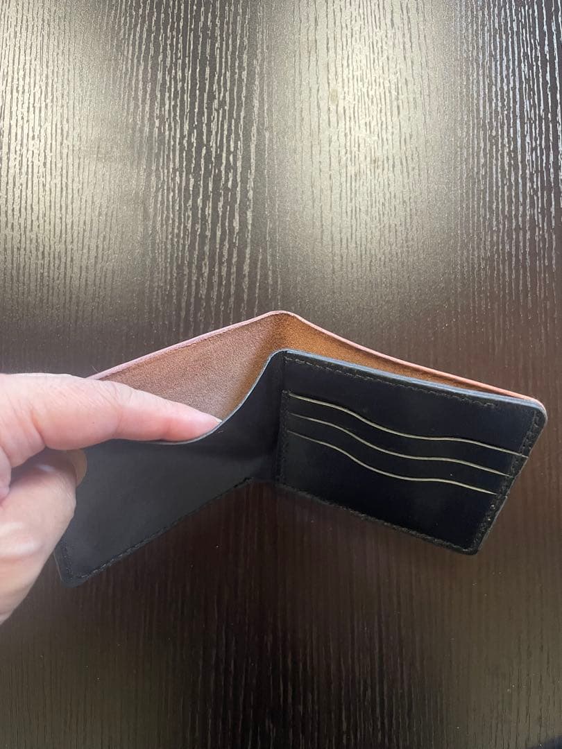 ブラウンレザー二つ折り財布