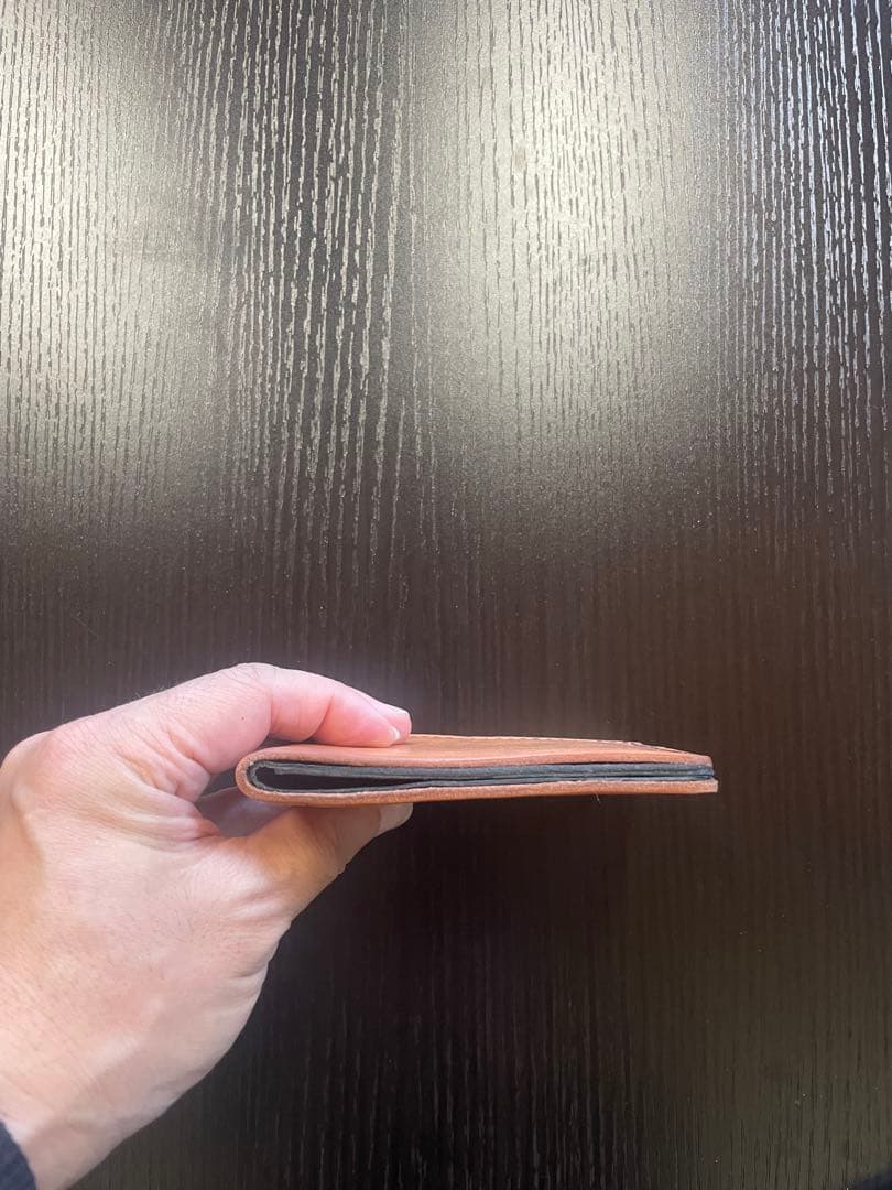 ブラウンレザー二つ折り財布