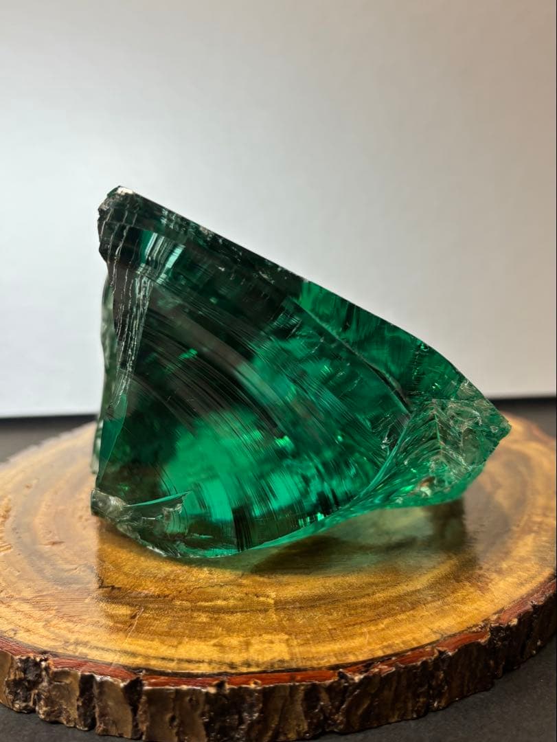 アンダラクリスタル　火山ガラス 744g エメラルドグリーン　クリストバライト