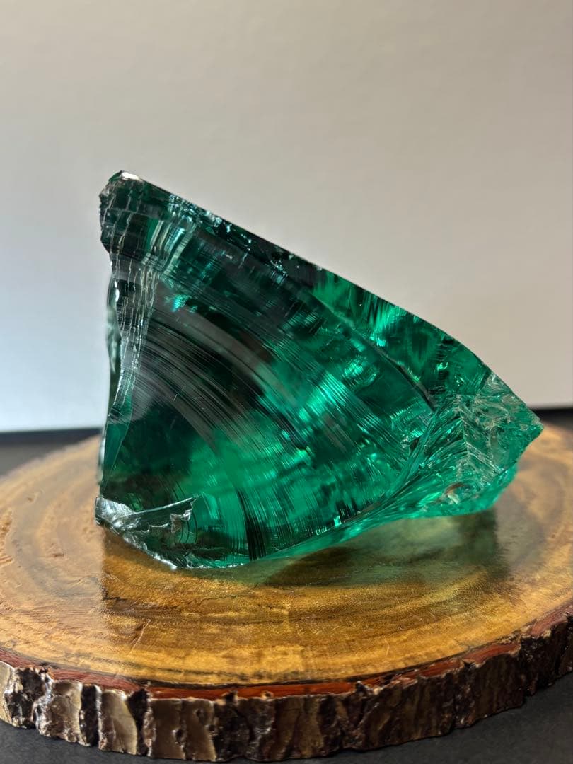 アンダラクリスタル　火山ガラス 744g エメラルドグリーン　クリストバライト