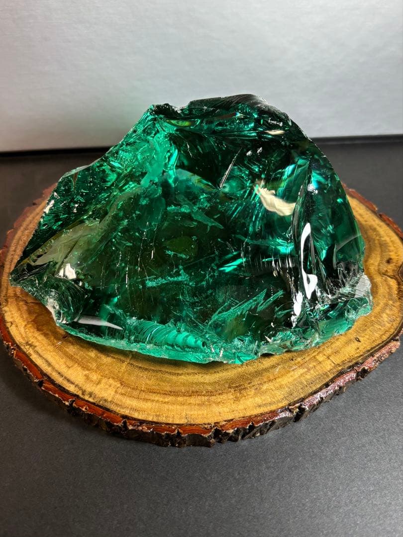 アンダラクリスタル　火山ガラス 744g エメラルドグリーン　クリストバライト