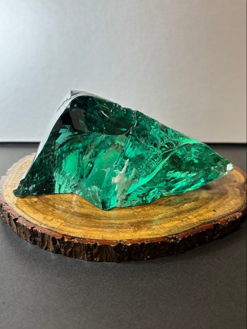 アンダラクリスタル　火山ガラス 744g エメラルドグリーン　クリストバライト