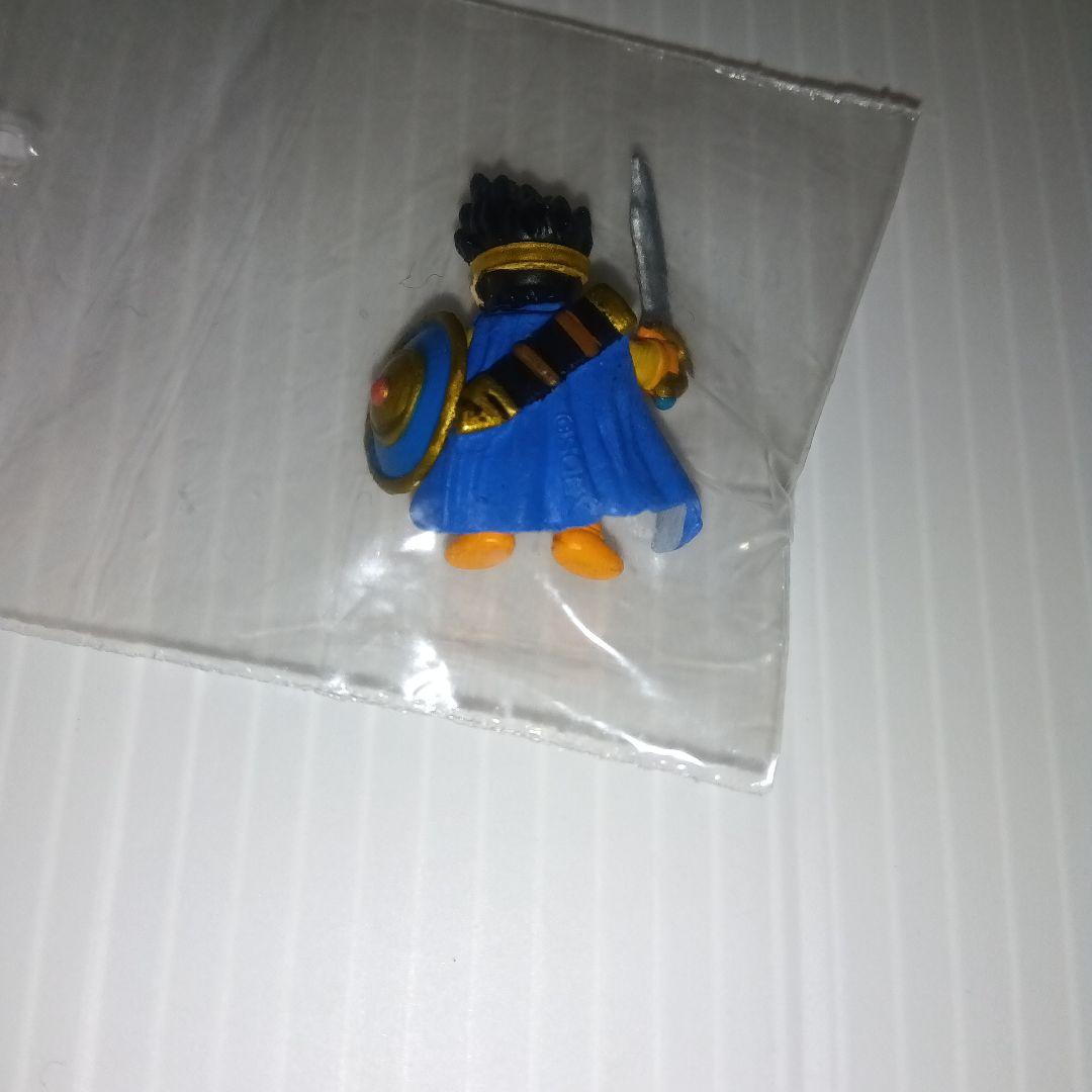 ドラゴンクエスト 勇者 3 極小 フィギュア - メルカリ