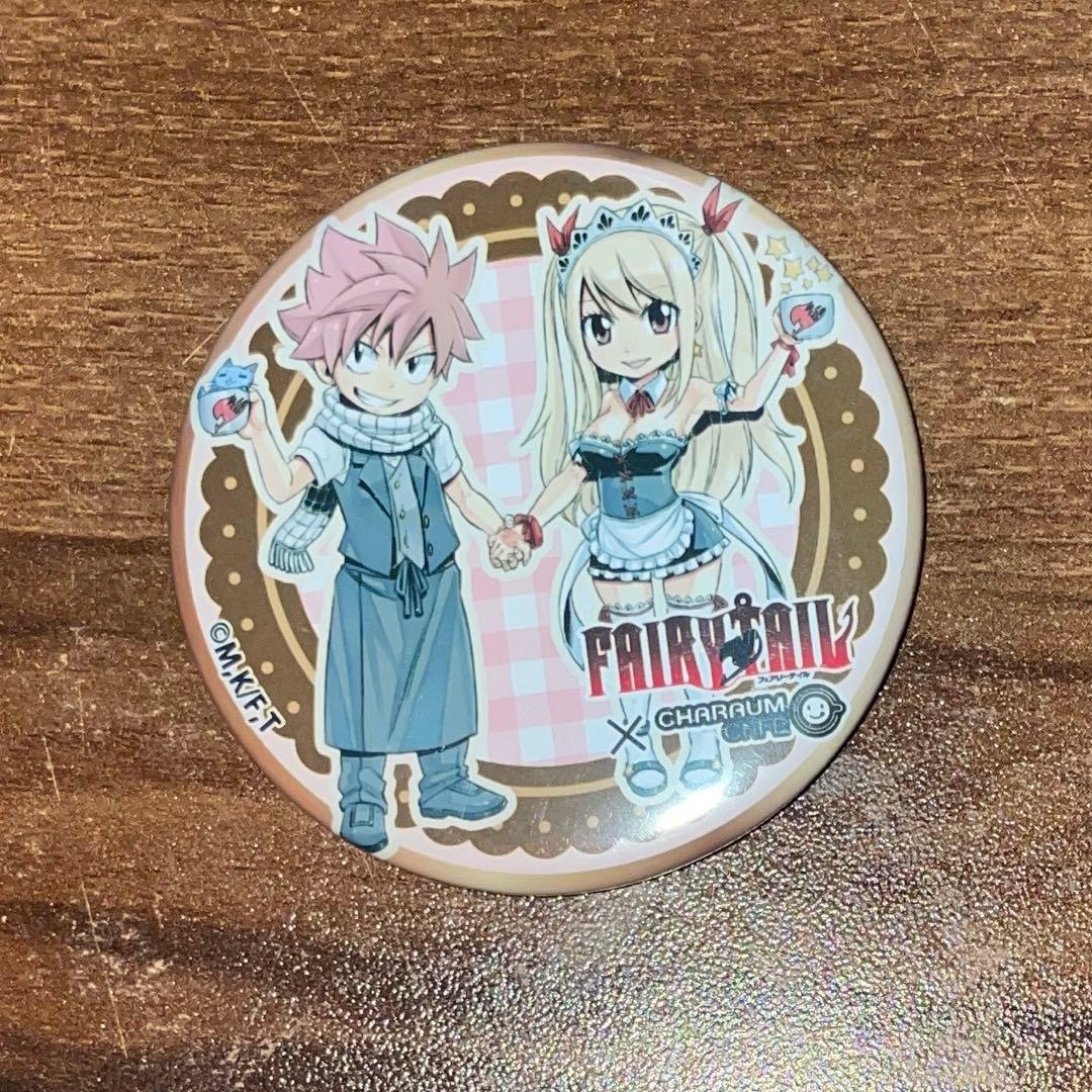 フェアリーテイル キャラウムカフェ ナツ ルーシィ 缶バッジ - メルカリ