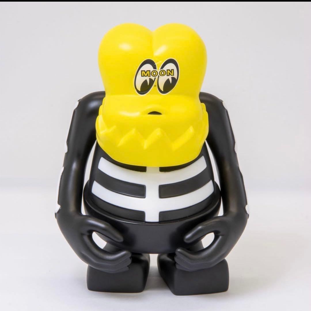 BOUNTY HUNTER x MOONEYES SKULL-KUN - メルカリ