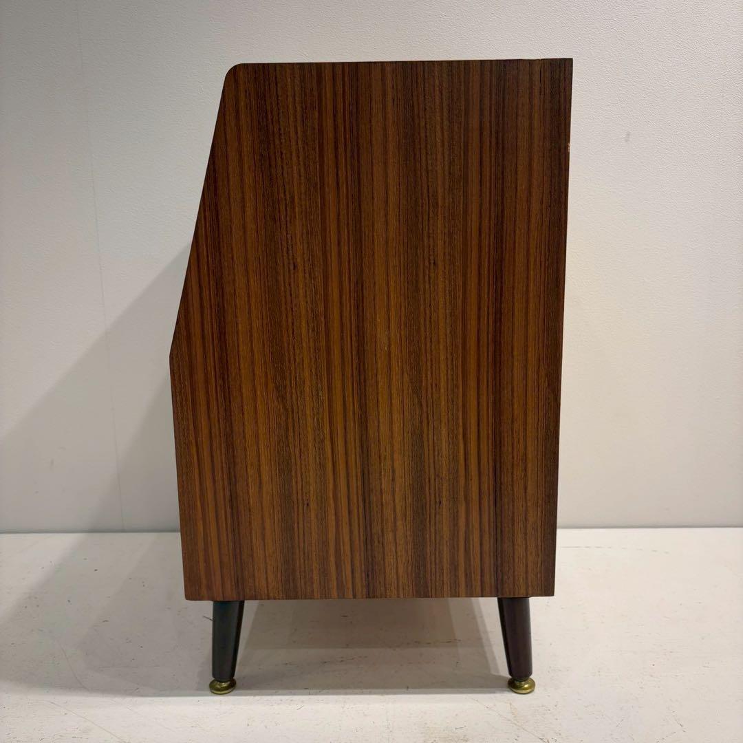 ベッドサイドキャビネット　ナイトテーブル　ミッドセンチュリー