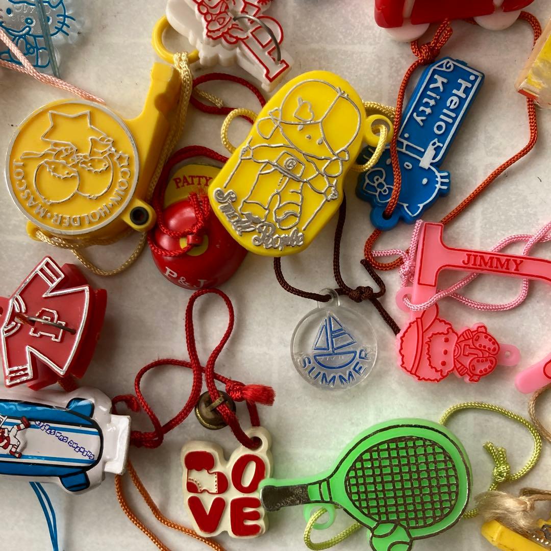 昭和レトロ】サンリオ おまけ 非売品 まとめ売り - メルカリ