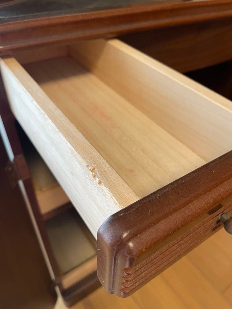 ダークブラウン木製ドレッサー・ミラー付き