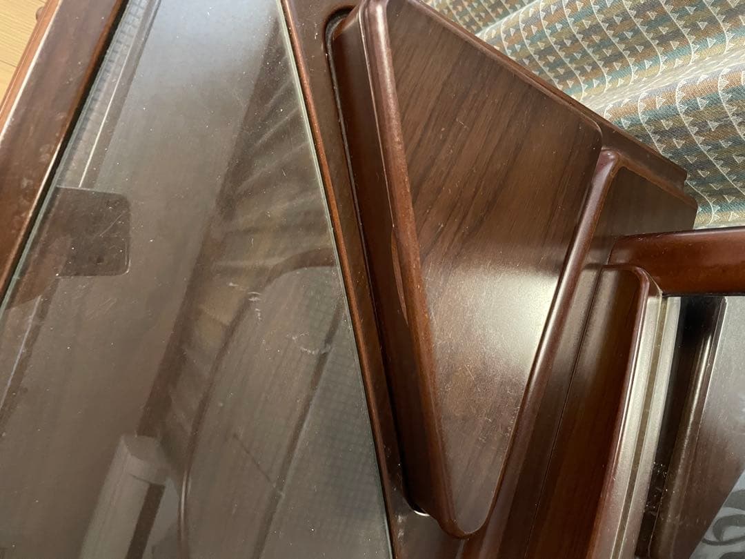 ダークブラウン木製ドレッサー・ミラー付き