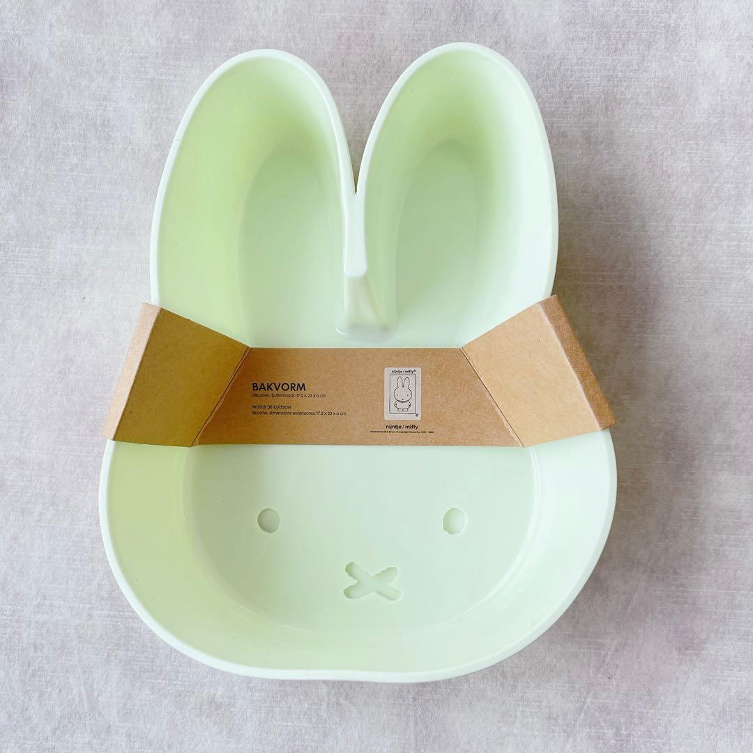 miffy【日本未販売】23x17cm お顔の耐熱ケーキ型 nijntje