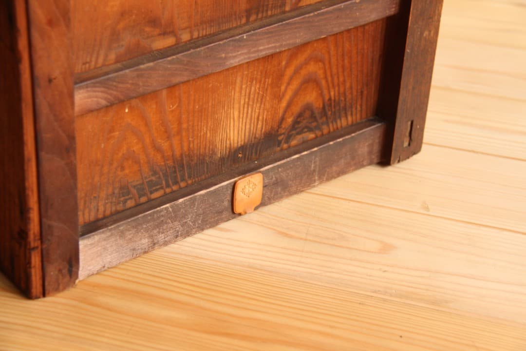 収納棚　食器棚　木製　横幅約88㎝　古家具　和モダン　小箪笥　引き出し付き