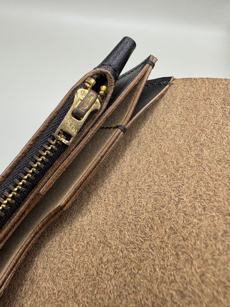 ミドルトラッカーウォレット　ホースバット (MARYAM社) 茶芯ブラック