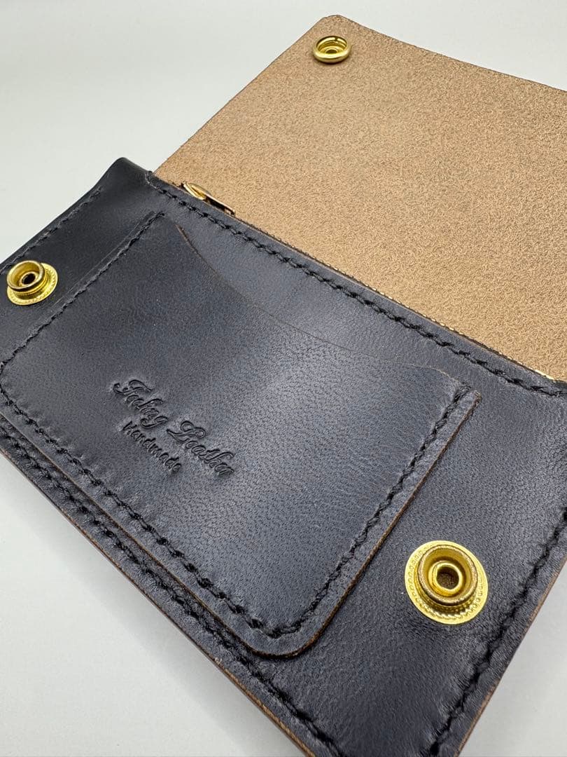 ミドルトラッカーウォレット　ホースバット (MARYAM社) 茶芯ブラック