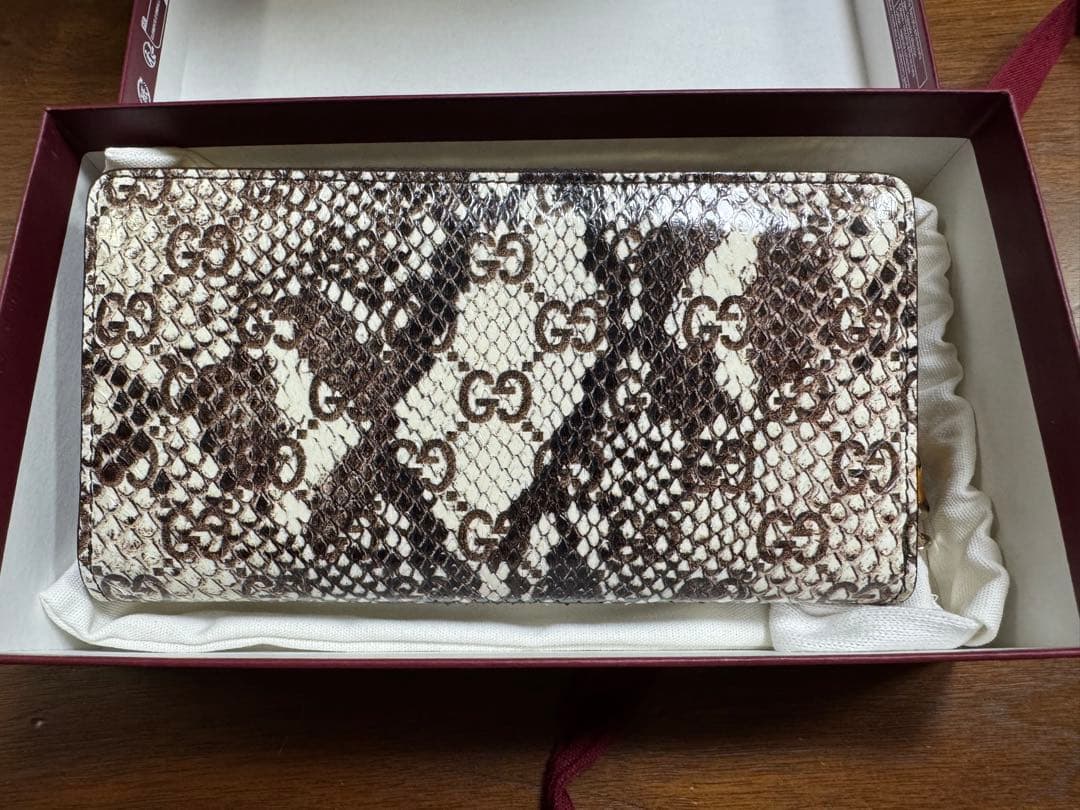 GUCCI パイソン バンブー付きジッブアラウンドウォレット