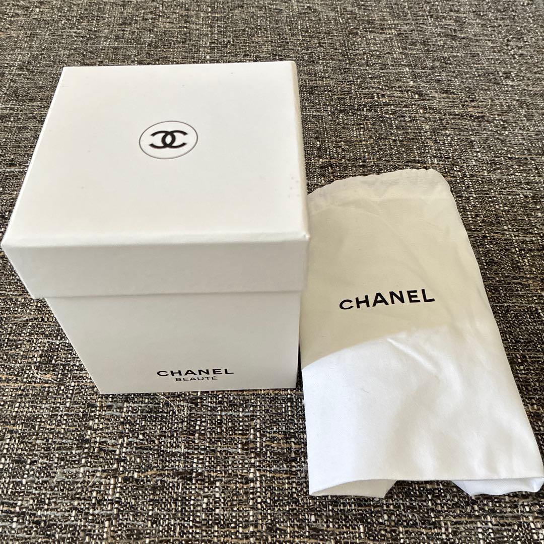 CHANEL スノードーム