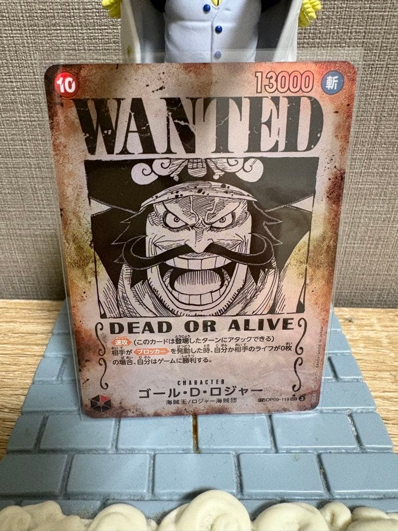 ワンピース ゴールド・D・ロジャー WANTEDカード - メルカリ