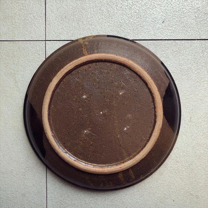 【プレート】黒地にお花の大皿 食器 陶器 渋い インテリア