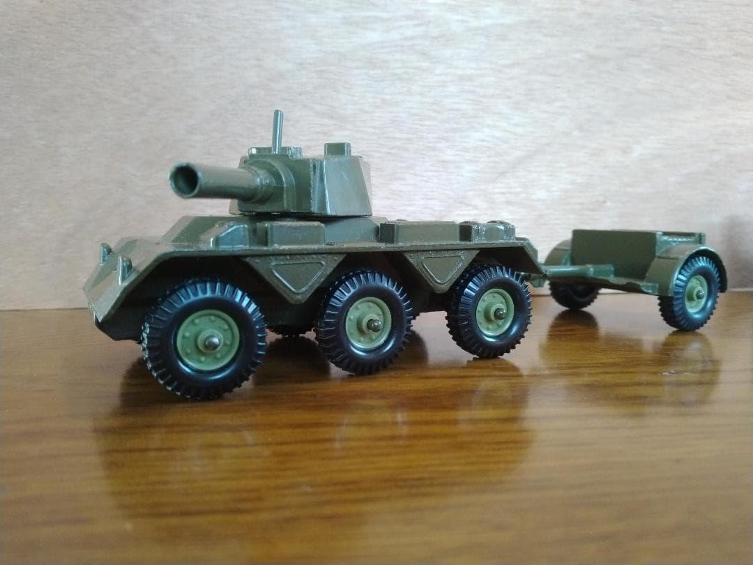 クレセントトイズ サラディン装甲車野戦砲パトロールセット