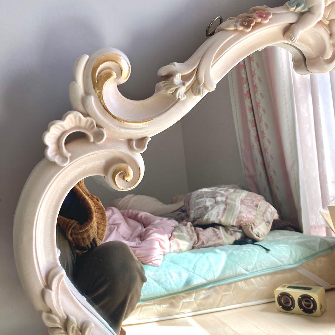 アンティーク調の鏡　大きめ　イタリア