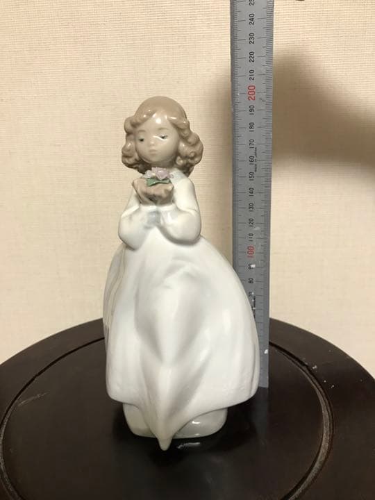 ポーセリン人形　『大好きなお花』NAO