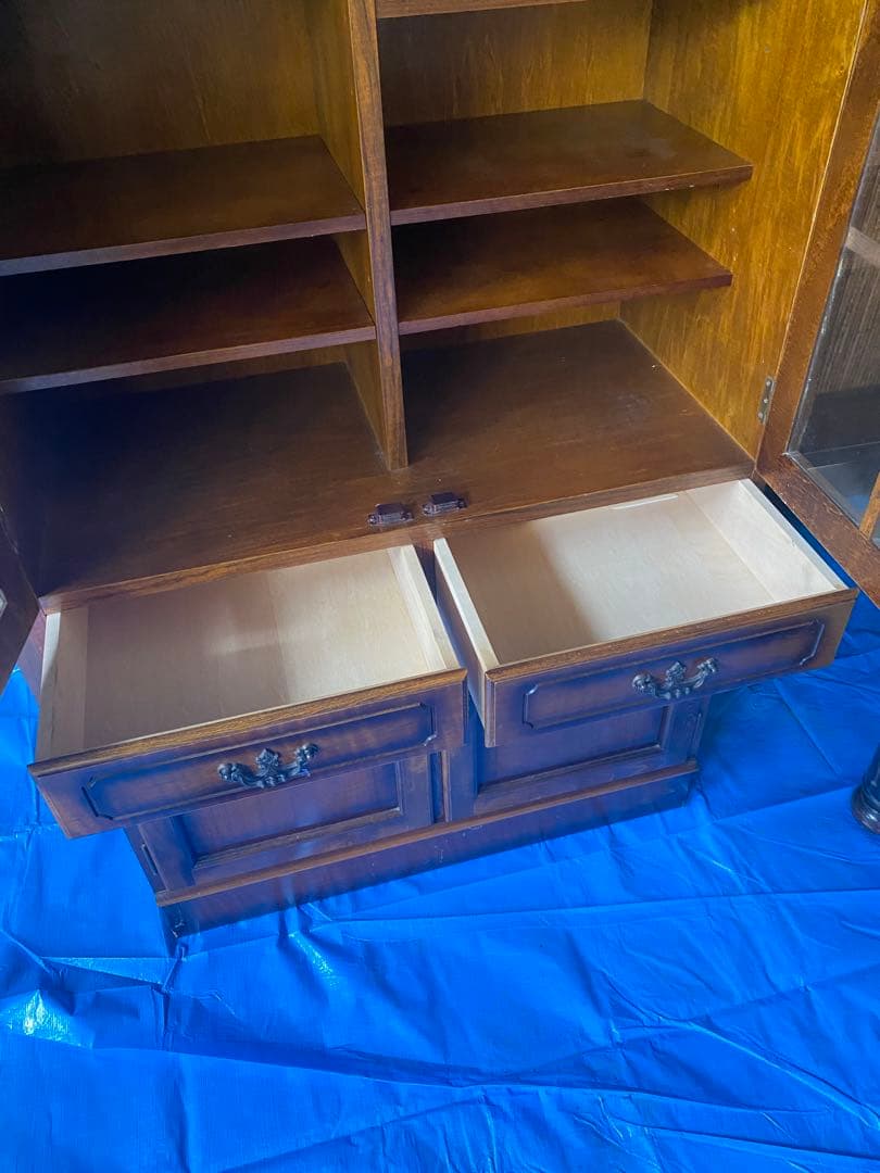 カリモク　コロニアル　食器棚　昭和レトロ　家具　キャビネット