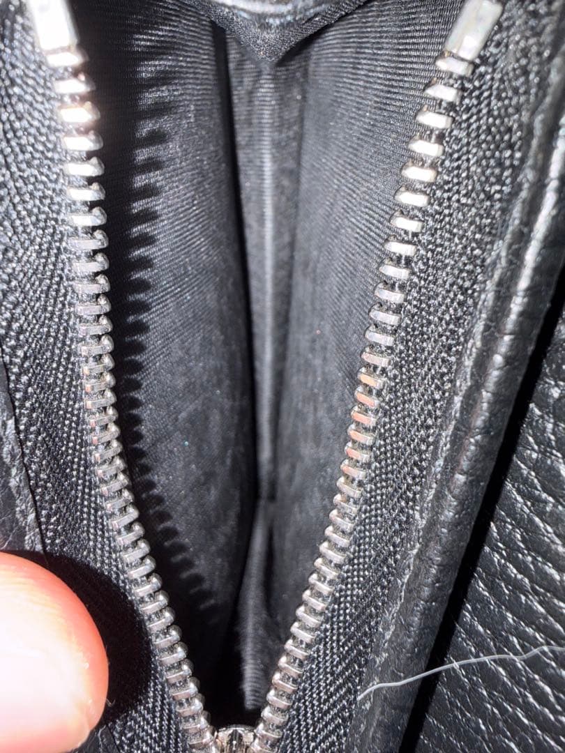 GUCCI ブラックレザー 二つ折り財布