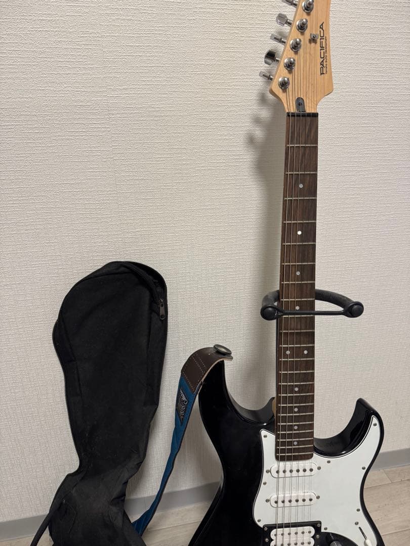 yamaha エレキギター　PACIFICA112V BL 純正ソフトケース付き