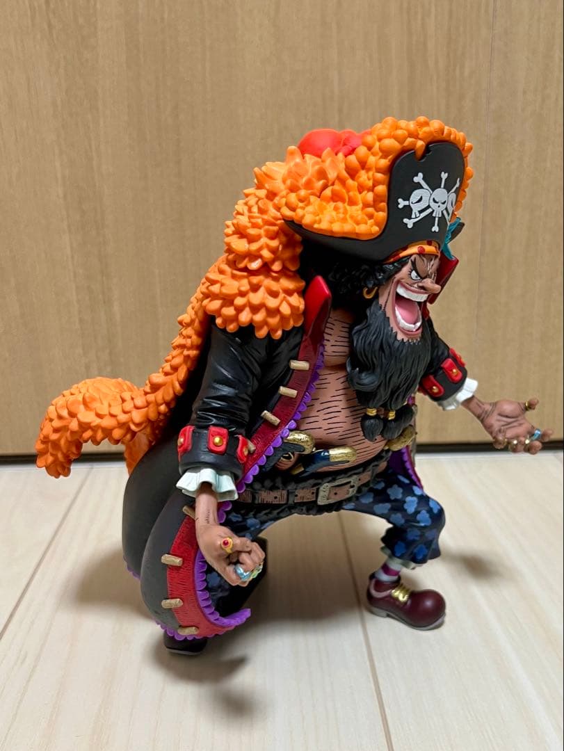 ワンピース KING OF ARTIST マーシャル D ティーチ フィギュア