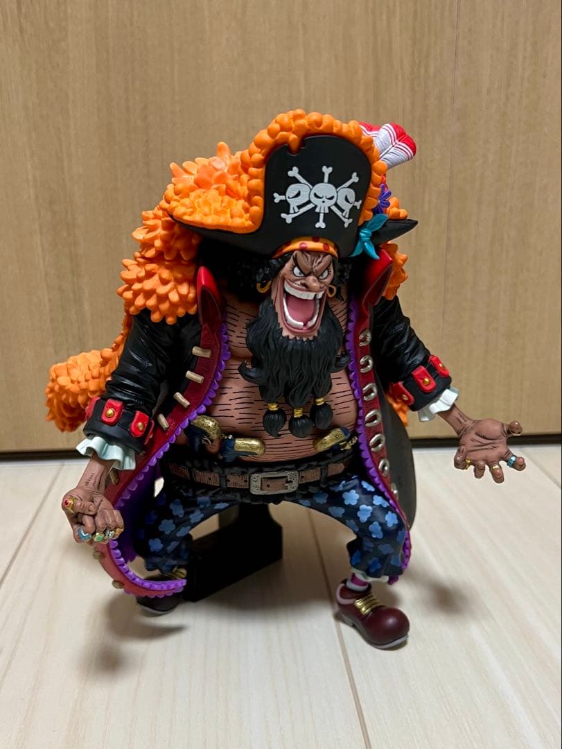 ワンピース KING OF ARTIST マーシャル D ティーチ フィギュア