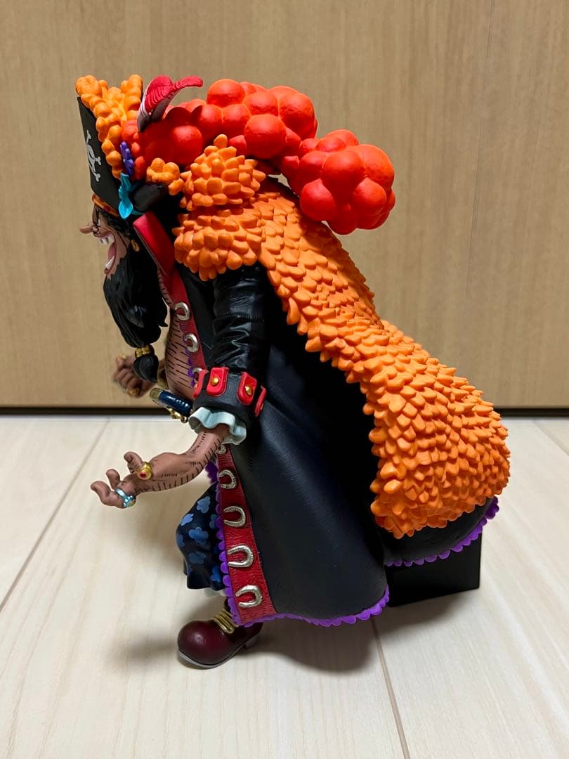 ワンピース KING OF ARTIST マーシャル D ティーチ フィギュア