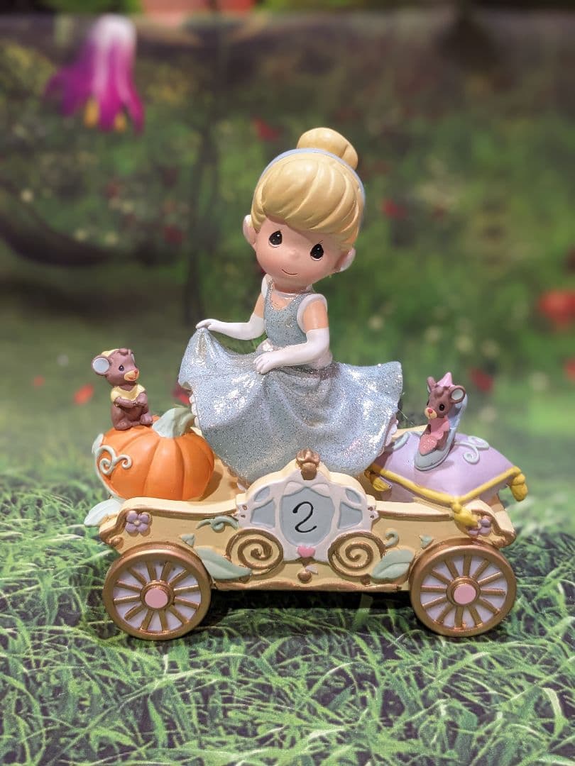 ディズニー　ショーケース　プレシャスモーメンツ　バースデーパレード　シンデレラ