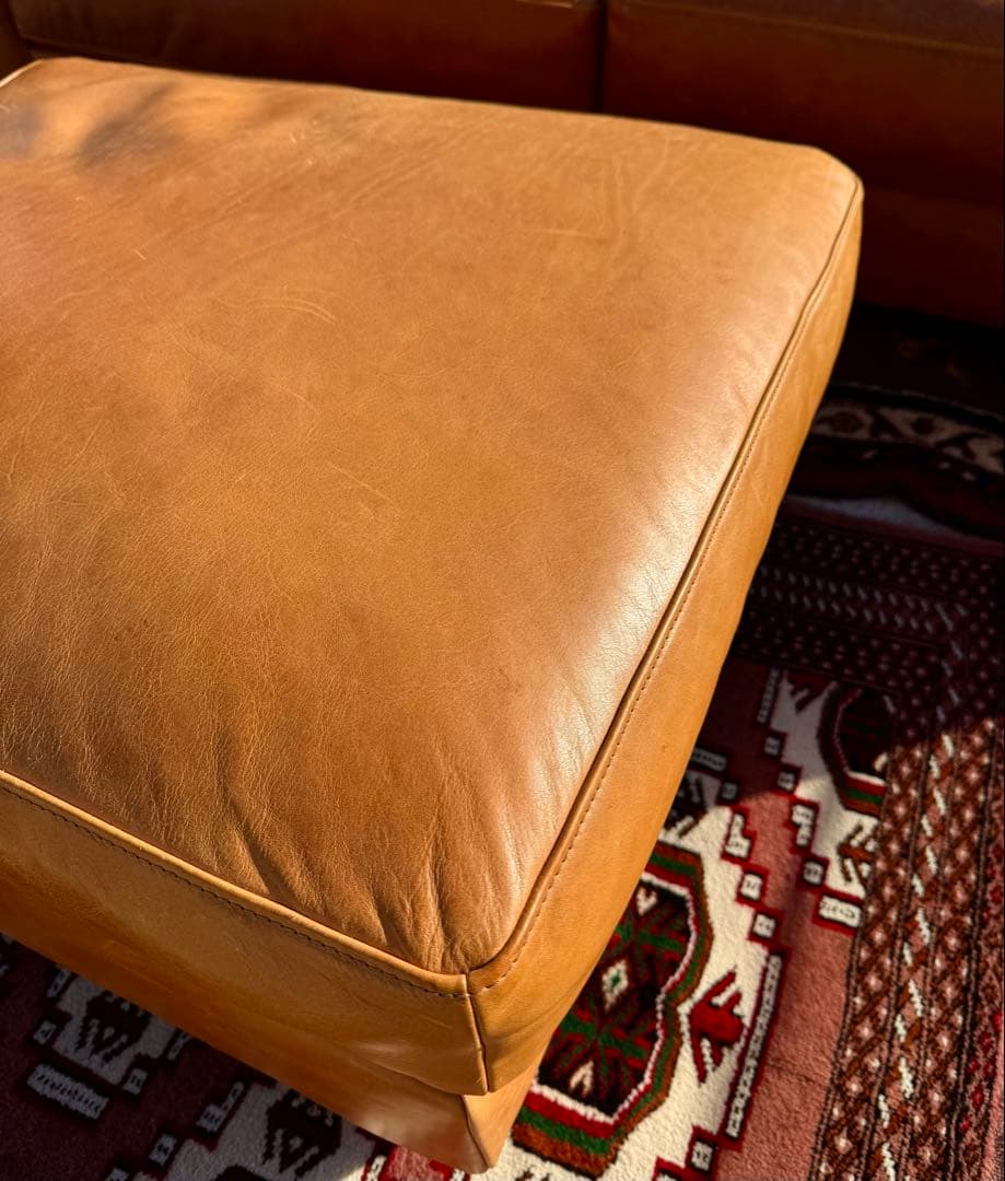 ACME FURNITURE フレスノ オットマン レザー キャメル - メルカリ