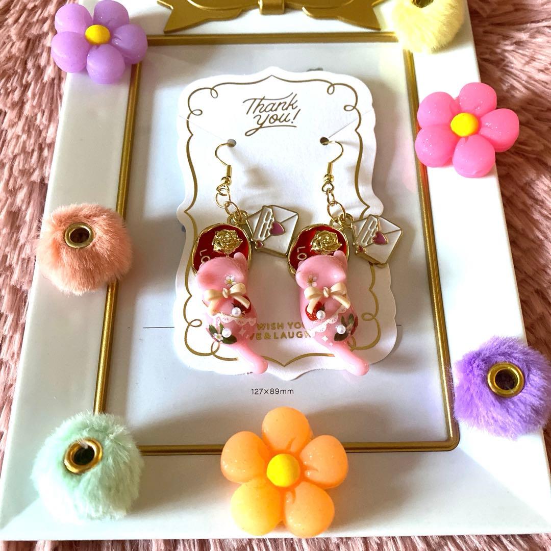 ☆Spring苺lovely猫ちゃんピアス☆