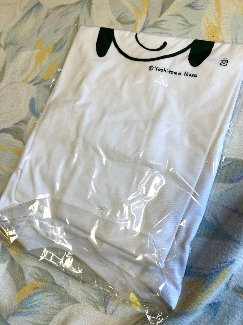 奈良美智のTシャツ2022年