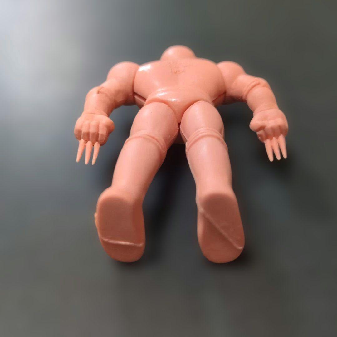 キン肉マン　キン消し　キンケシ　プラ　ストロングファイター　肌色　ウォーズマン