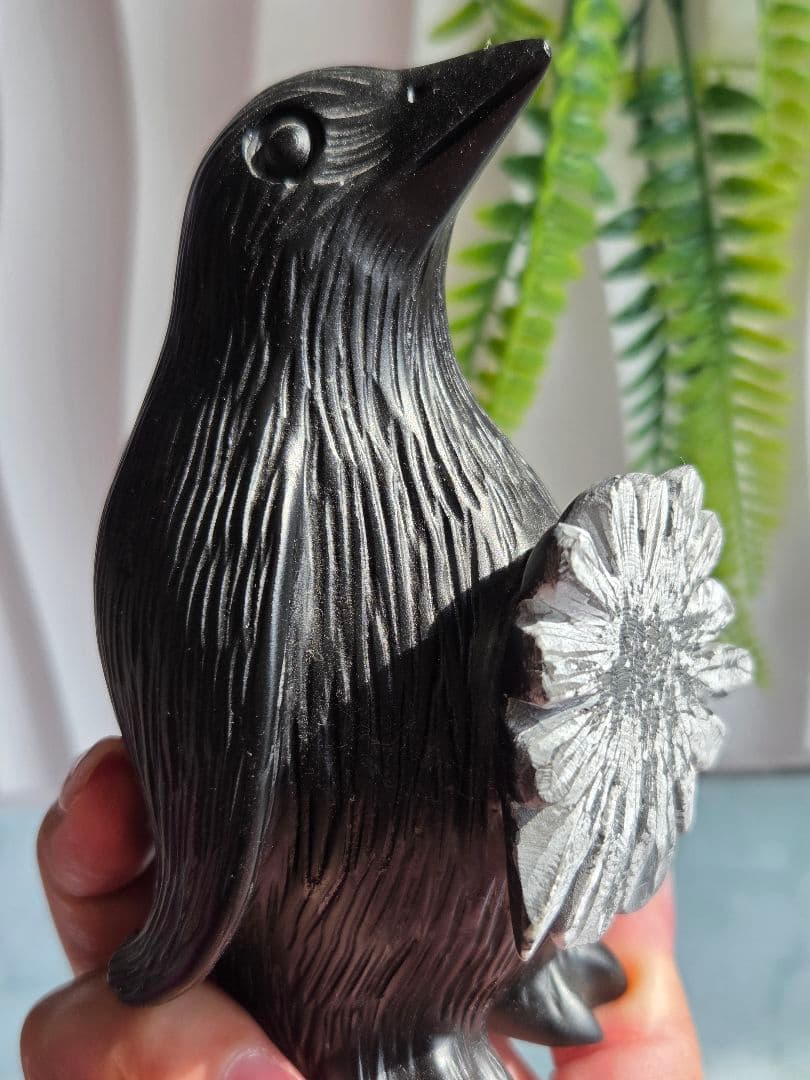 菊花石ペンギン置物