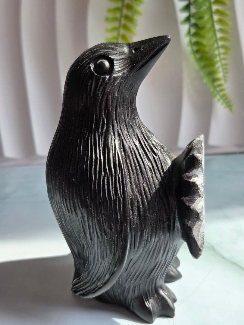 菊花石ペンギン置物