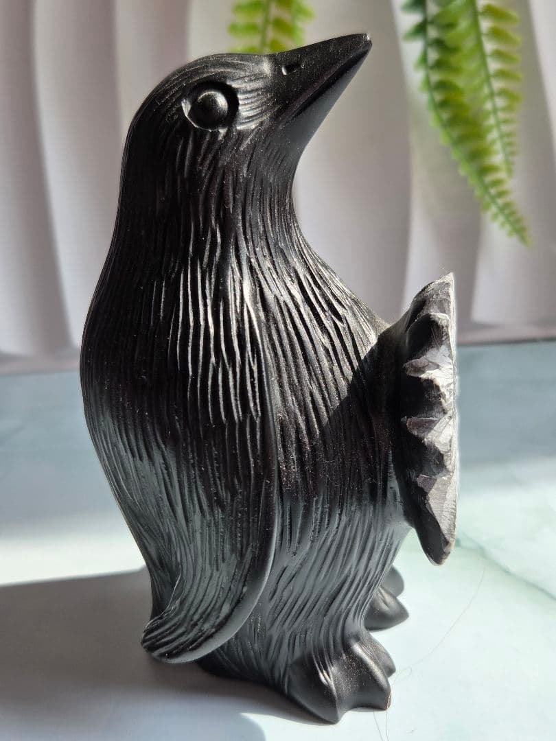 菊花石ペンギン置物