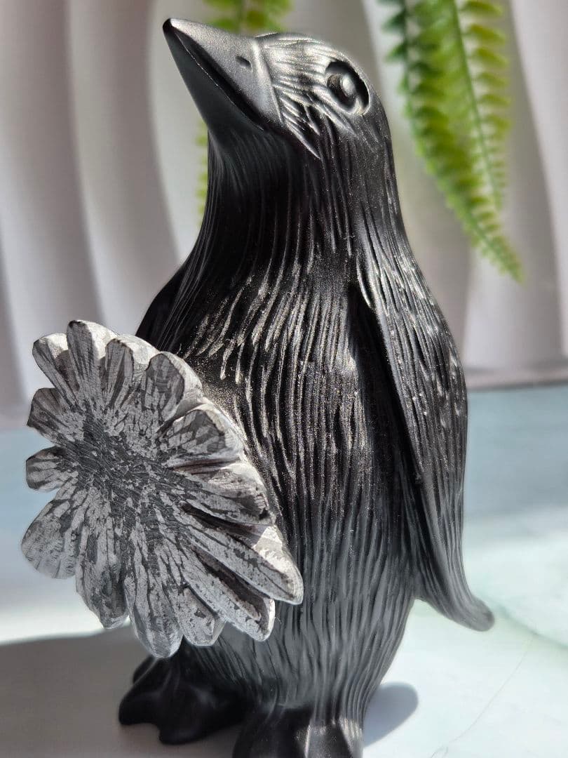 菊花石ペンギン置物