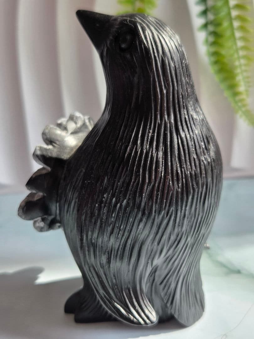 菊花石ペンギン置物