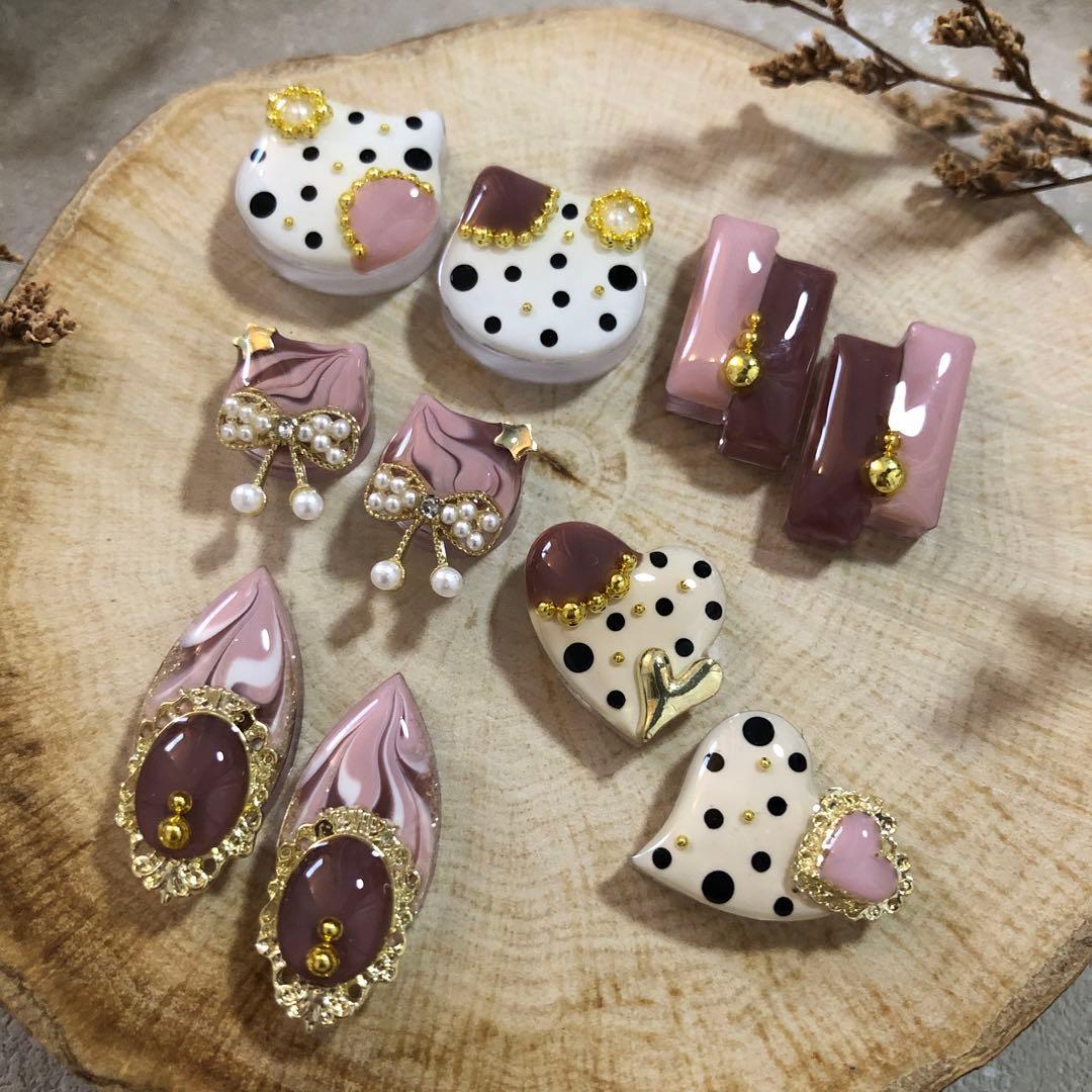 R-660 ✴︎レジンカボション✴︎いちごチョコ❤︎⁎⁺✧