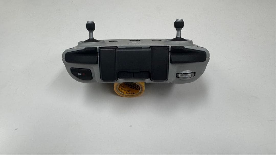 DJI コントローラー 1Nかとおもわれます。