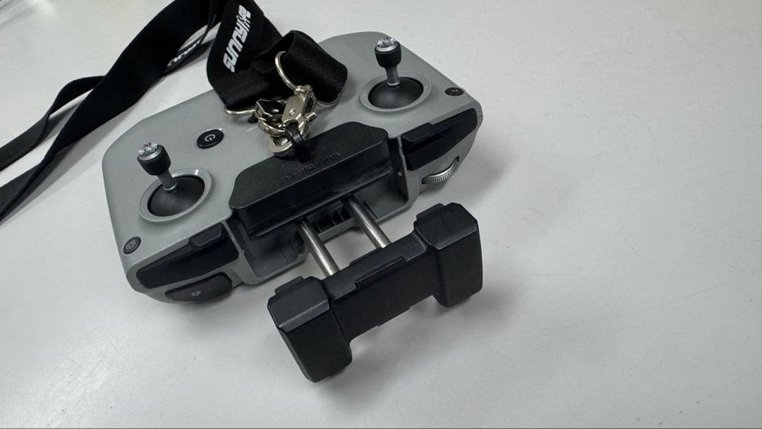 DJI コントローラー 1Nかとおもわれます。